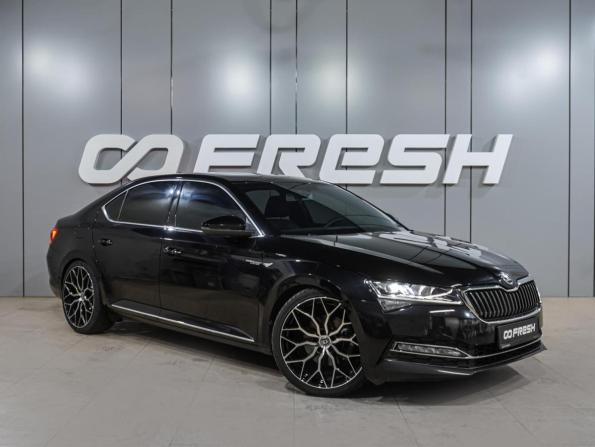 Skoda Superb IV с пробегом 2024 года, цена 2 979 000 рублей, 47256 км, лифтбек, Автокод Объявления