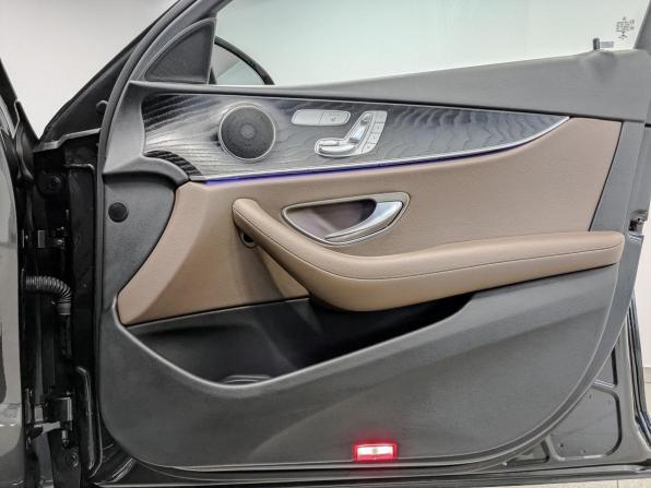 Mercedes-Benz E-Класс V (W213 S213 C238) Рестайлинг с пробегом 2021 года, цена 4 800 000 рублей, 67168 км, универсал, Автокод Объявления
