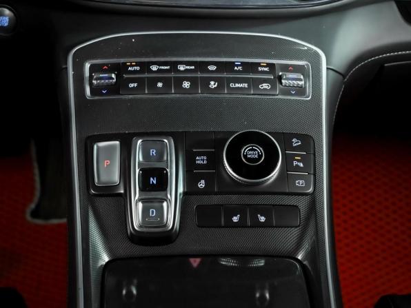 Hyundai Santa Fe IV Рестайлинг с пробегом 2023 года, цена 4 500 000 рублей, 52526 км, внедорожник, Автокод Объявления