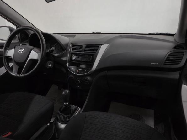 Hyundai Solaris I Рестайлинг с пробегом 2014 года, цена 770 000 рублей, 155624 км, седан, Автокод Объявления
