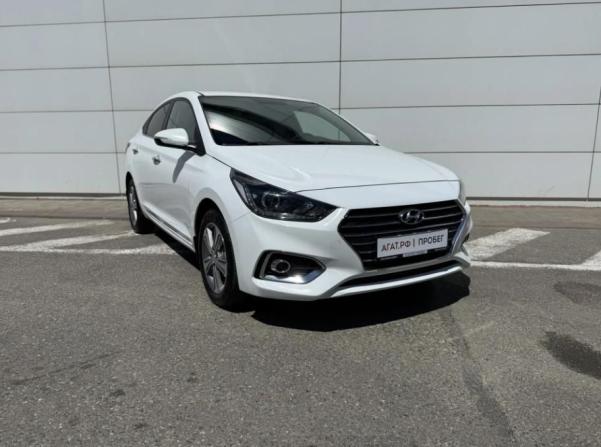 Hyundai Solaris II с пробегом 2018 года, цена 1 590 000 рублей, 162057 км, седан, Автокод Объявления