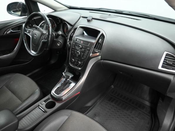 Opel Astra J Рестайлинг с пробегом 2012 года, цена 749 900 рублей, 256500 км, хэтчбек, Автокод Объявления