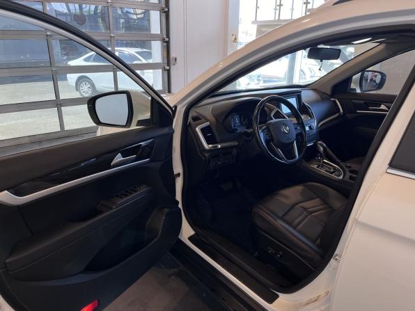 Dongfeng AX7 I с пробегом 2017 года, цена 1 290 000 рублей, 76913 км, внедорожник, Автокод Объявления