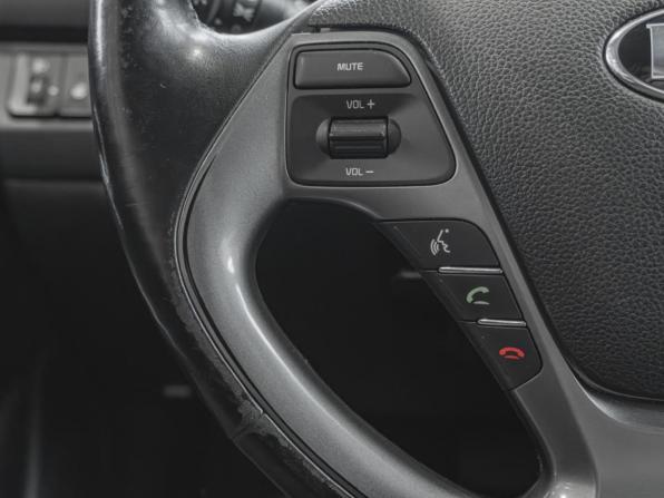 Kia Rio III Рестайлинг с пробегом 2015 года, цена 1 240 000 рублей, 86674 км, седан, Автокод Объявления