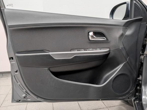 Kia Rio III Рестайлинг с пробегом 2015 года, цена 1 000 000 рублей, 101027 км, хэтчбек, Автокод Объявления