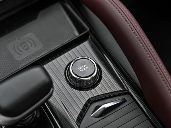Geely Monjaro I с пробегом 2023 года, цена 2 990 000 рублей, 70562 км, внедорожник, Автокод Объявления