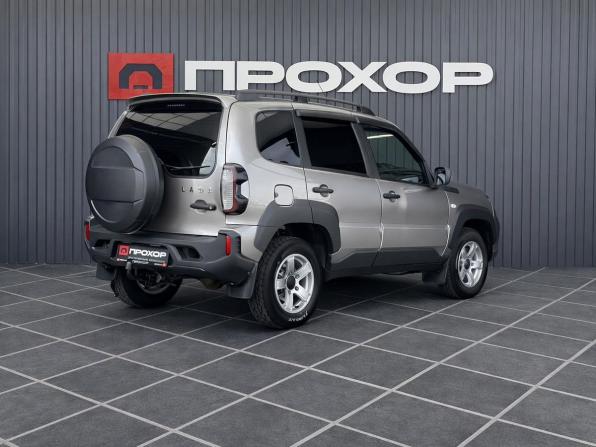 Lada (ВАЗ) Niva Travel I с пробегом 2021 года, цена 987 000 рублей, 77716 км, внедорожник, Автокод Объявления