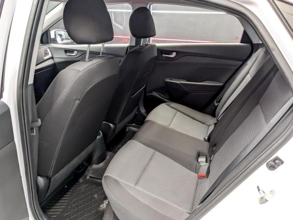 Hyundai Solaris II Рестайлинг с пробегом 2022 года, цена 1 685 000 рублей, 63429 км, седан, Автокод Объявления