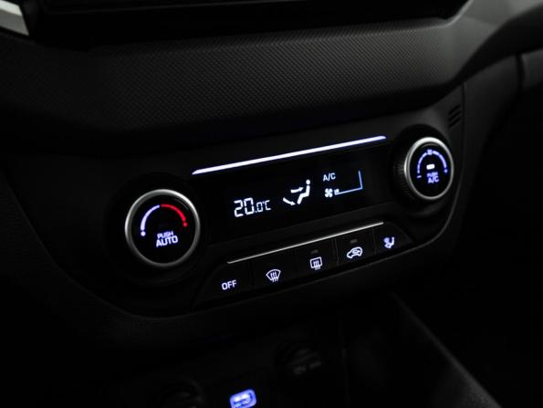 Hyundai Creta I Рестайлинг с пробегом 2021 года, цена 2 379 000 рублей, 17819 км, внедорожник, Автокод Объявления