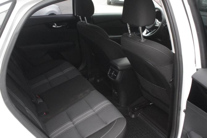 Kia Cerato IV Рестайлинг с пробегом 2021 года, цена 2 100 000 рублей, 103715 км, седан, Автокод Объявления