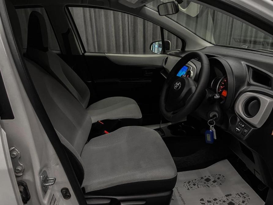 Toyota Vitz III (XP130) Красноярск  - изображение 9