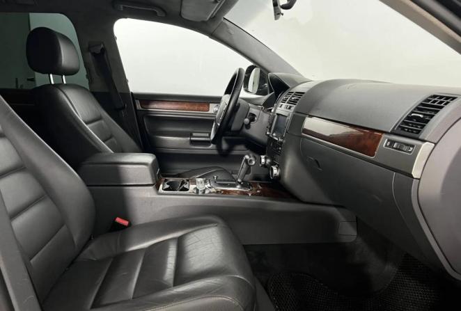 Volkswagen Touareg I Рестайлинг с пробегом 2008 года, цена 1 390 000 рублей, 228907 км, внедорожник, Автокод Объявления