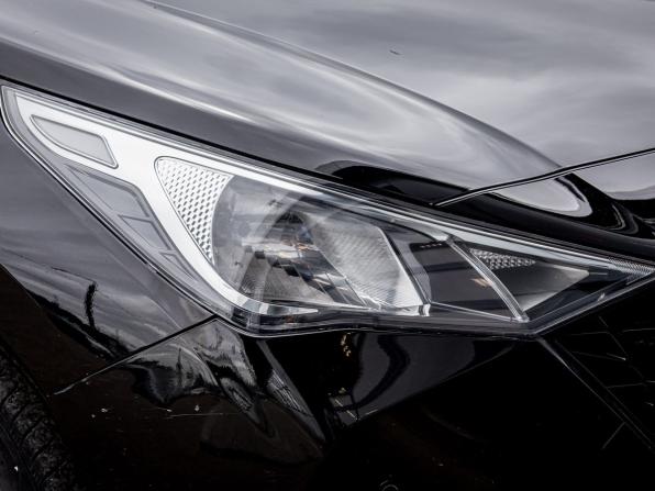 Hyundai Solaris II Рестайлинг с пробегом 2022 года, цена 1 589 000 рублей, 91500 км, седан, Автокод Объявления