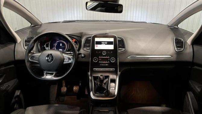 Renault Scenic IV с пробегом 2018 года, цена 1 580 000 рублей, 156598 км, минивэн, Автокод Объявления