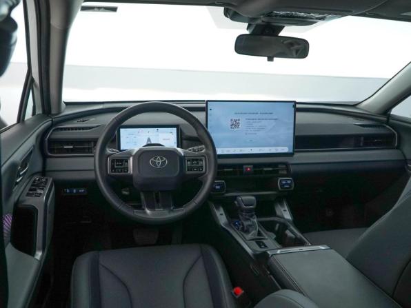 Toyota RAV4 VI (XA60) с пробегом 2026 года, цена 4 199 999 рублей, 40 км, внедорожник, Автокод Объявления