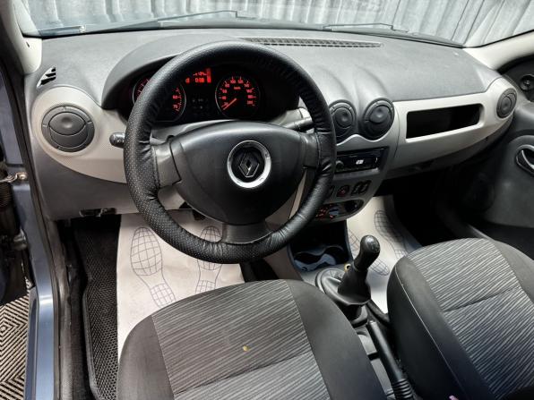 Renault Logan I Рестайлинг с пробегом 2011 года, цена 450 000 рублей, 169734 км, седан, Автокод Объявления
