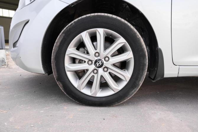 Hyundai Elantra V (MD) Рестайлинг с пробегом 2015 года, цена 949 000 рублей, 198452 км, седан, Автокод Объявления