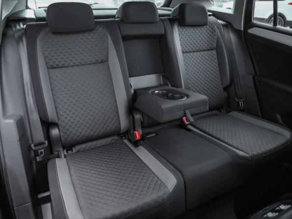 Volkswagen Tiguan II с пробегом 2018 года, цена 2 499 000 рублей, 68328 км, внедорожник, Автокод Объявления