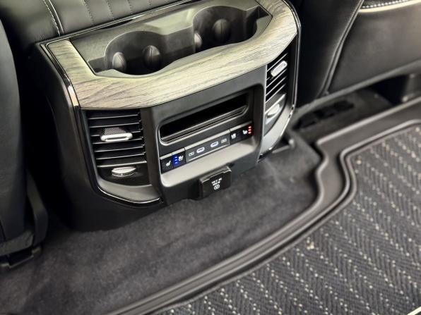 Ram 1500 V Рестайлинг с пробегом 2026 года, цена 9 950 000 рублей, 51 км, offers.body_type.unknown, Автокод Объявления