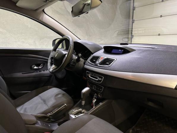 Renault Megane III с пробегом 2011 года, цена 520 000 рублей, 198635 км, хэтчбек, Автокод Объявления