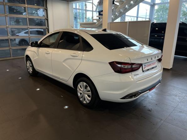 Lada (ВАЗ) Vesta I Рестайлинг (NG) с пробегом 2024 года, цена 1 360 000 рублей, 42495 км, седан, Автокод Объявления