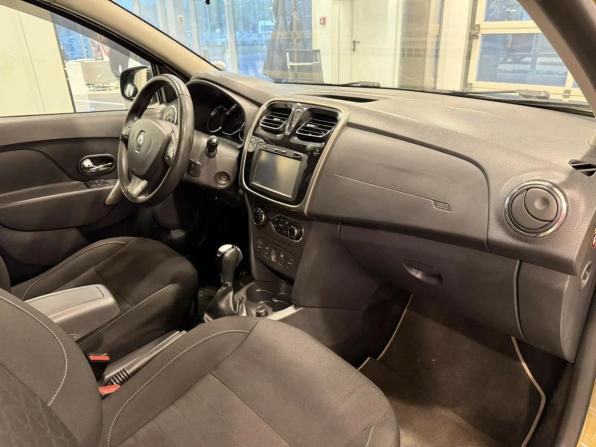 Renault Sandero II с пробегом 2015 года, цена 740 000 рублей, 245000 км, хэтчбек, Автокод Объявления