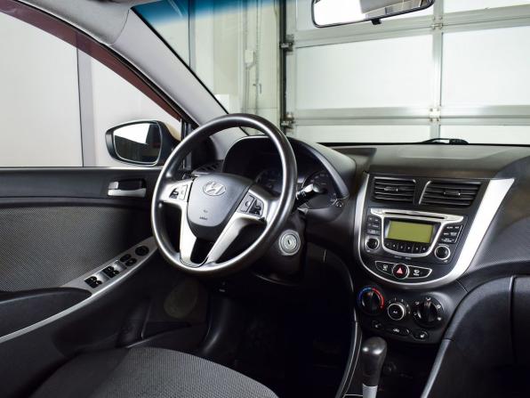 Hyundai Solaris I с пробегом 2013 года, цена 889 995 рублей, 144717 км, седан, Автокод Объявления