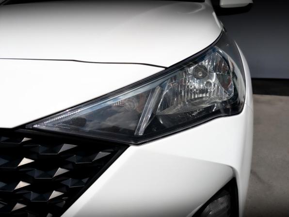Hyundai Solaris II Рестайлинг с пробегом 2022 года, цена 1 820 000 рублей, 83879 км, седан, Автокод Объявления