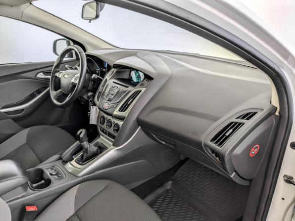 Ford Focus III с пробегом 2015 года, цена 875 000 рублей, 137938 км, универсал, Автокод Объявления