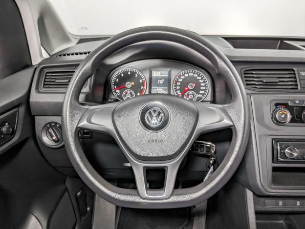 Volkswagen Caddy IV с пробегом 2019 года, цена 1 680 000 рублей, 94944 км, компактвэн, Автокод Объявления