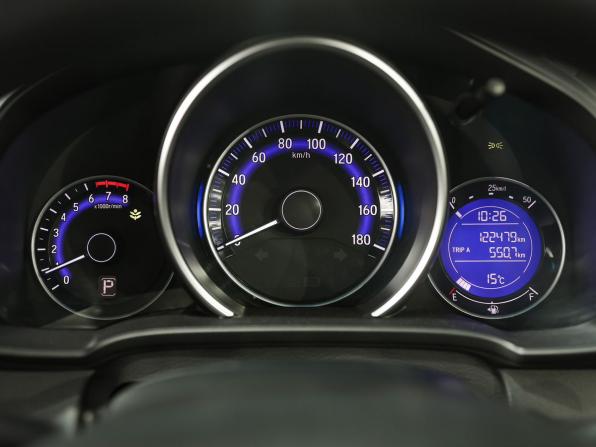 Honda Fit III с пробегом 2016 года, цена 950 000 рублей, 122000 км, хэтчбек, Автокод Объявления