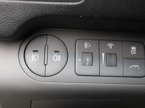 Hyundai H-1 II с пробегом 2014 года, цена 1 580 000 рублей, 228365 км, минивэн, Автокод Объявления
