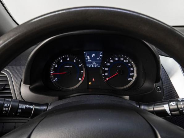 Hyundai Solaris I с пробегом 2014 года, цена 600 000 рублей, 276127 км, седан, Автокод Объявления