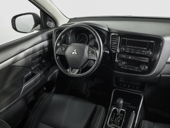 Mitsubishi Outlander III Рестайлинг 2 с пробегом 2017 года, цена 1 799 000 рублей, 151945 км, внедорожник, Автокод Объявления