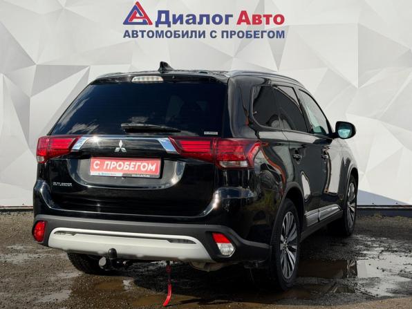 Mitsubishi Outlander III Рестайлинг 3 с пробегом 2021 года, цена 2 300 000 рублей, 165000 км, внедорожник, Автокод Объявления