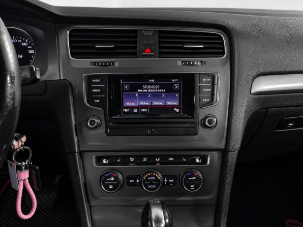 Volkswagen Golf VII с пробегом 2014 года, цена 924 000 рублей, 177416 км, хэтчбек, Автокод Объявления