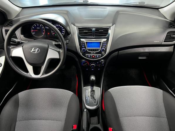 Hyundai Solaris I с пробегом 2013 года, цена 920 000 рублей, 92756 км, седан, Автокод Объявления