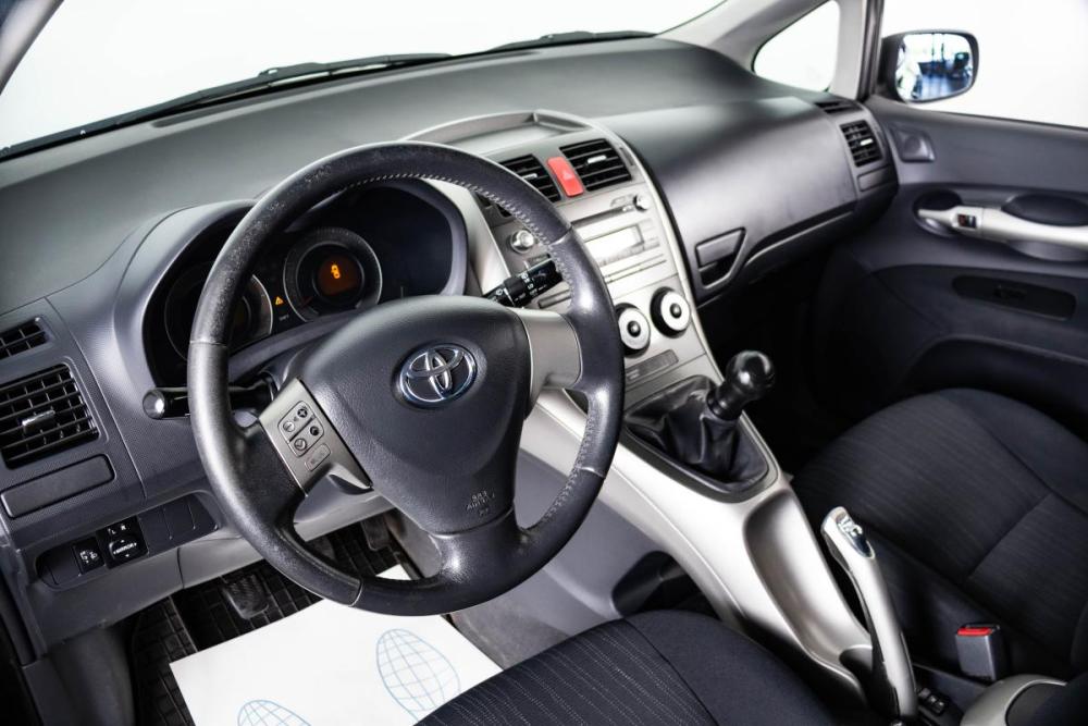 Toyota Auris I Пермь  - изображение 8