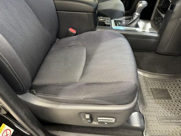 Toyota Land Cruiser Prado 150 Series Рестайлинг 2 с пробегом 2019 года, цена 5 490 000 рублей, 69733 км, внедорожник, Автокод Объявления