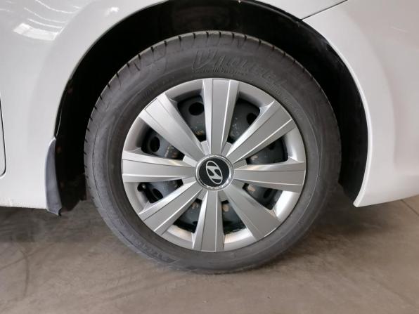 Hyundai Solaris I с пробегом 2013 года, цена 740 000 рублей, 154506 км, седан, Автокод Объявления