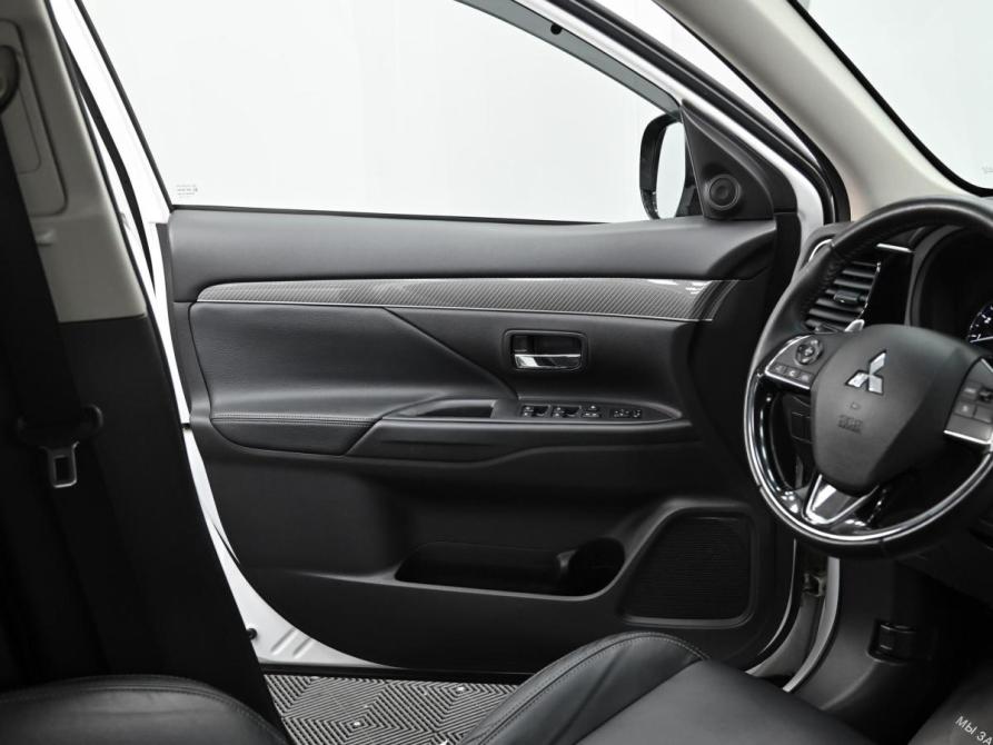 Mitsubishi Outlander III Рестайлинг 3 Москва  - изображение 12