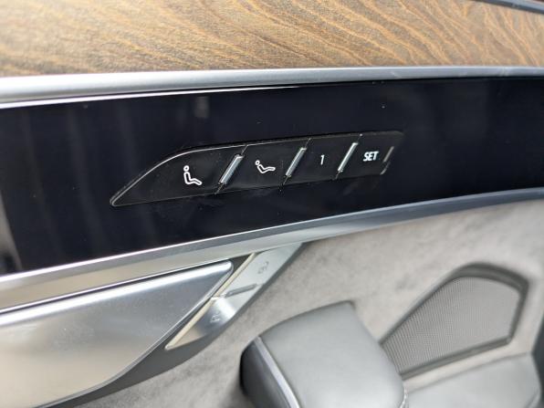 Audi A8 IV (D5) с пробегом 2019 года, цена 3 909 000 рублей, 193337 км, седан, Автокод Объявления