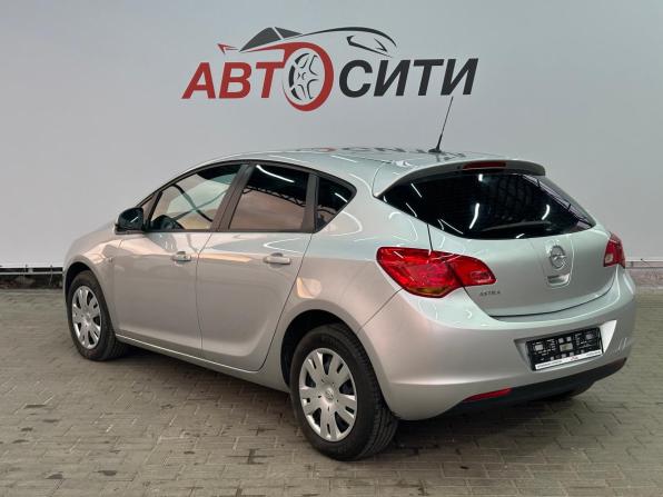 Opel Astra J с пробегом 2012 года, цена 685 000 рублей, 220000 км, хэтчбек, Автокод Объявления