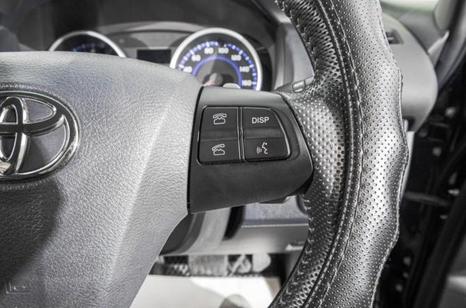 Toyota Wish II Рестайлинг с пробегом 2014 года, цена 1 699 000 рублей, 56000 км, минивэн, Автокод Объявления