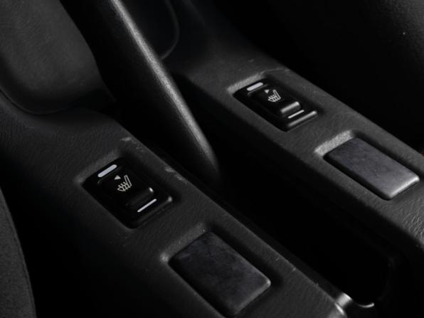 Nissan NP300 с пробегом 2010 года, цена 1 019 000 рублей, 259901 км, offers.body_type.unknown, Автокод Объявления