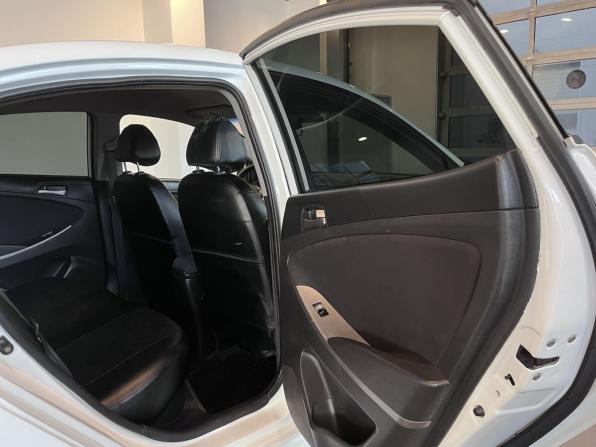 Hyundai Solaris I Рестайлинг с пробегом 2014 года, цена 670 000 рублей, 189684 км, седан, Автокод Объявления