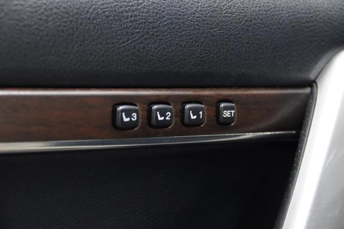 Toyota Land Cruiser 200 Series Рестайлинг 2 с пробегом 2016 года, цена 5 465 750 рублей, 247442 км, внедорожник, Автокод Объявления