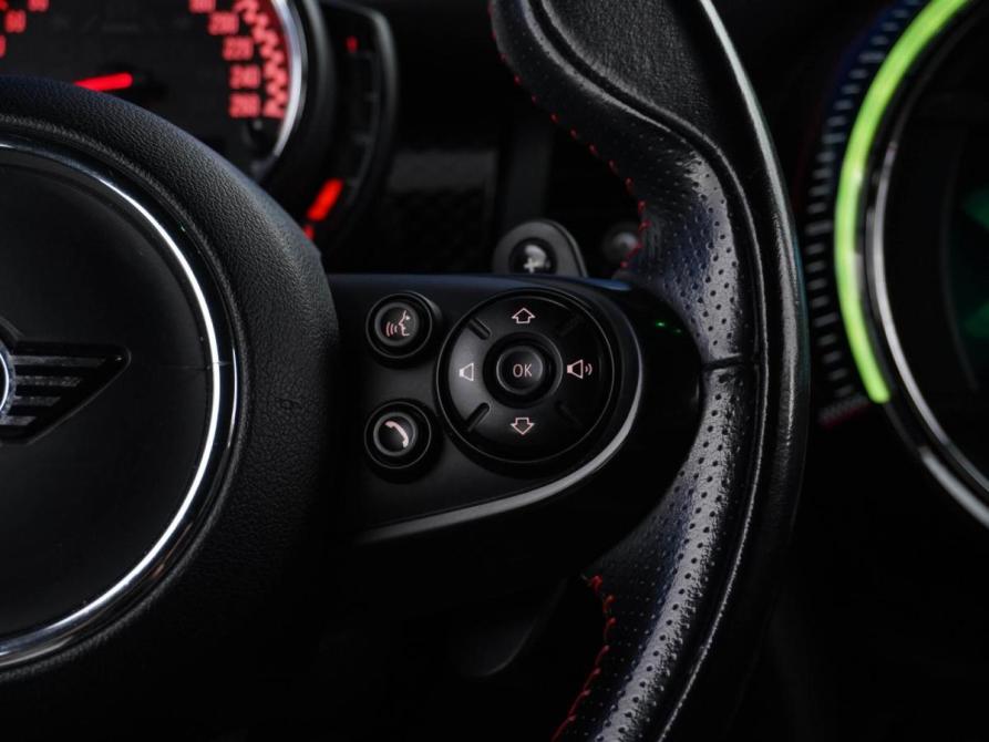 Mini Hatch III (F55/F56) Москва  - изображение 15