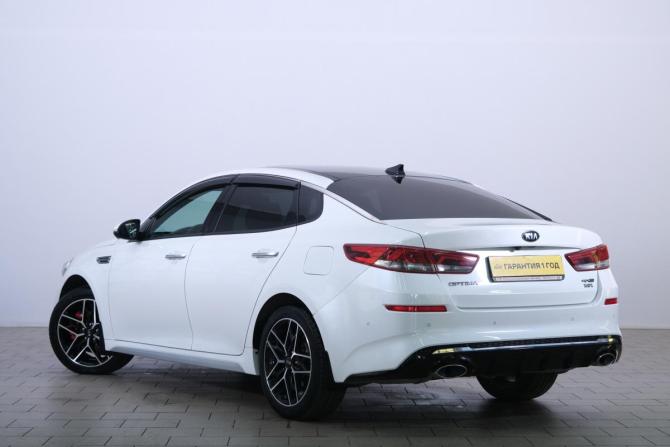 Kia Optima IV Рестайлинг с пробегом 2018 года, цена 2 349 000 рублей, 98000 км, седан, Автокод Объявления