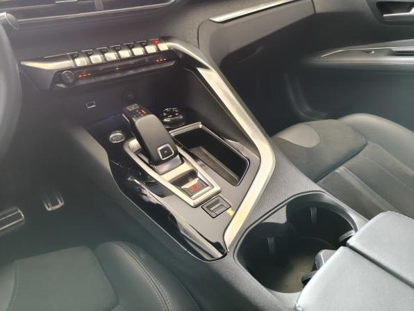 Peugeot 3008 II с пробегом 2019 года, цена 1 800 000 рублей, 33500 км, внедорожник, Автокод Объявления